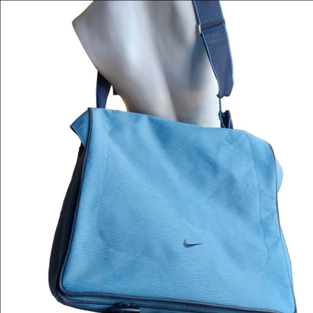 Nike Messenger Bag Laptop